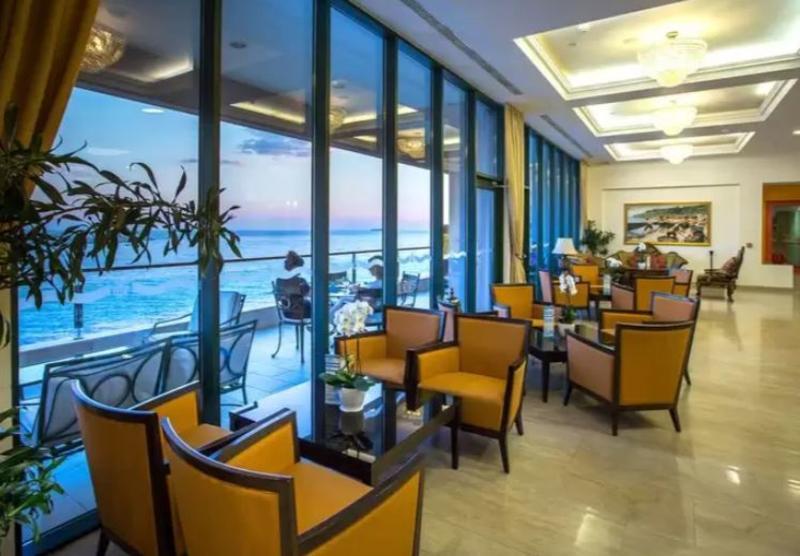 Royal Princess Hotel